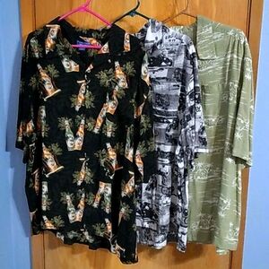 This Is A Set Of 3 Button Down Casual Short Sleeve 'Hawaiian Style' Shirts
